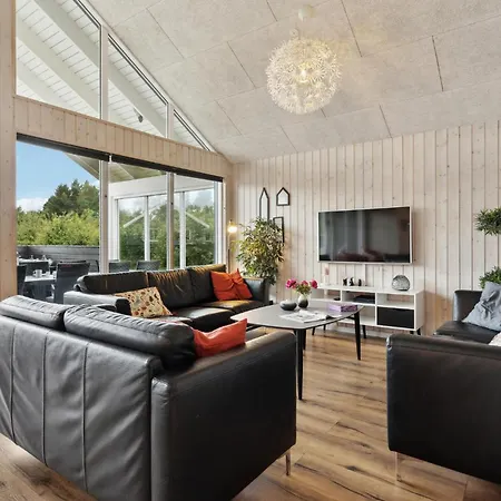 In With Kitchen Blavand