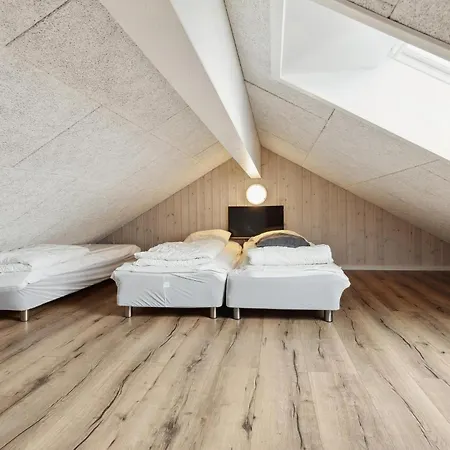 Holiday home In With Kitchen *